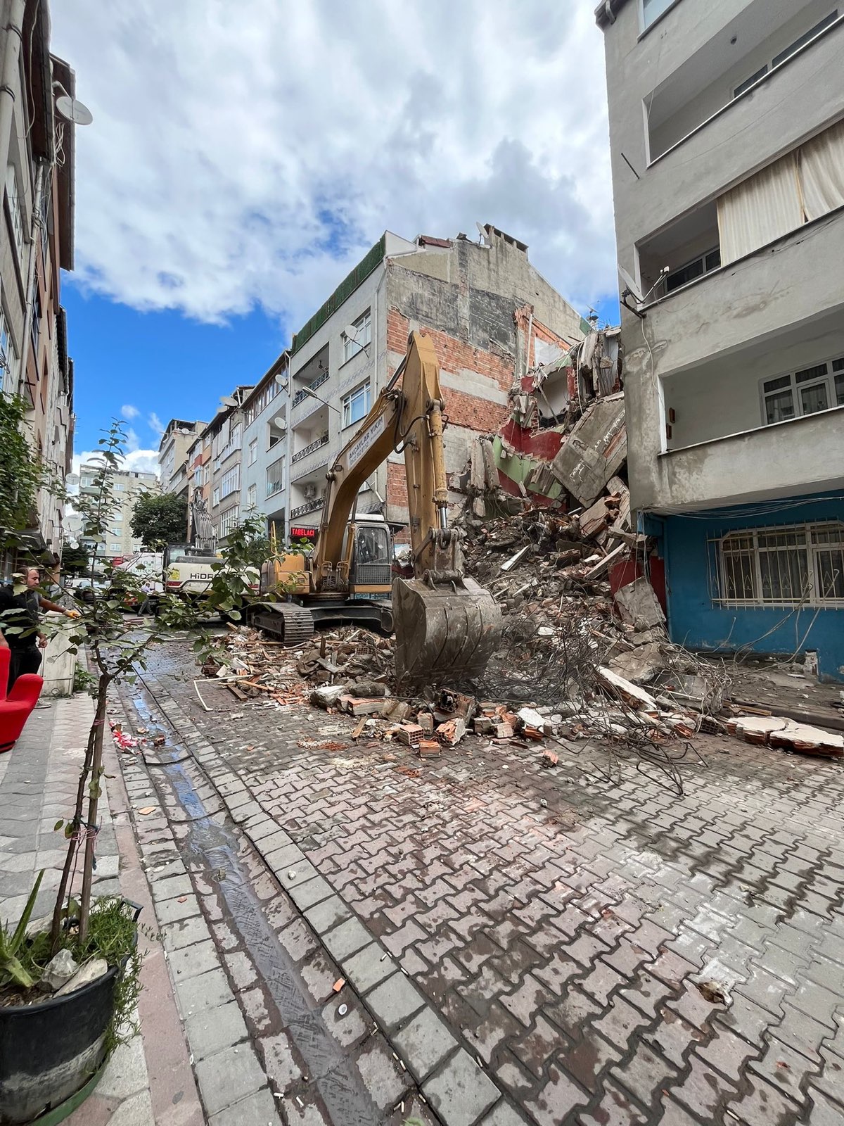 Sultangazi Çok Katlı Yıkım - Görsel 9